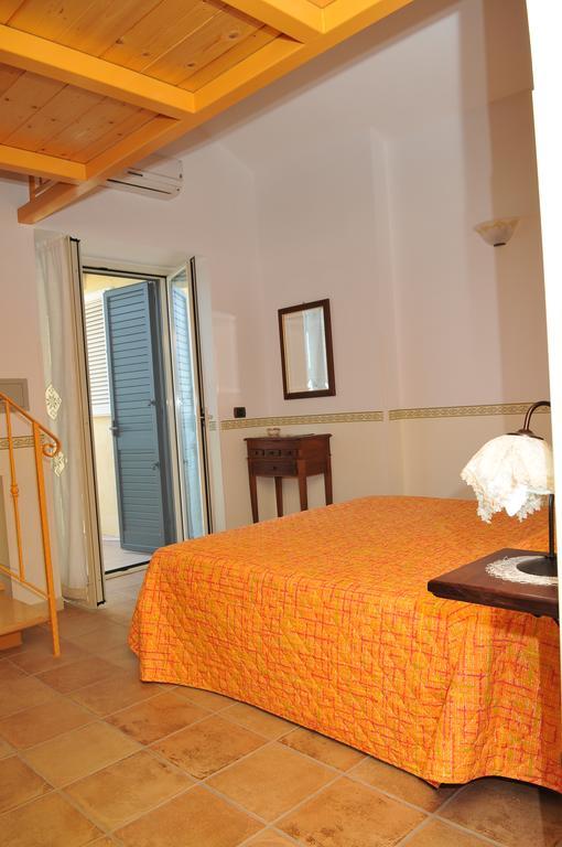 B&B L'Eucalipto Paola Zimmer foto